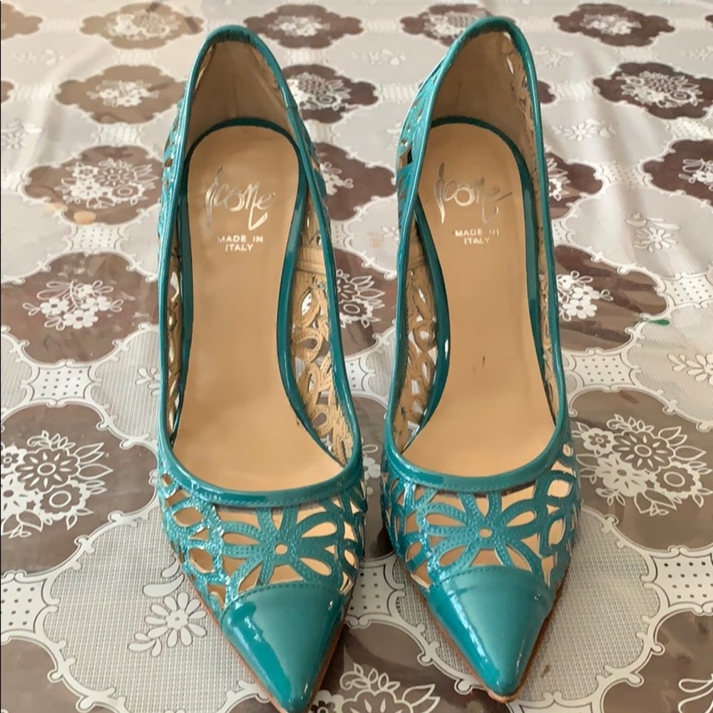 Vero Cuoio Made in Italy Turquoise Floral Heel